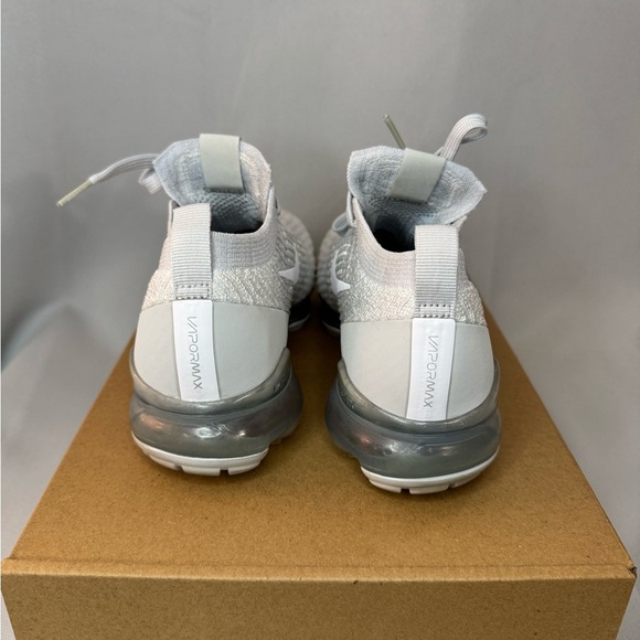 Women’s Nike Air VaporMax Flyknit 3 Pure Platinum Running Shoe EUC - Picture 9 of 14